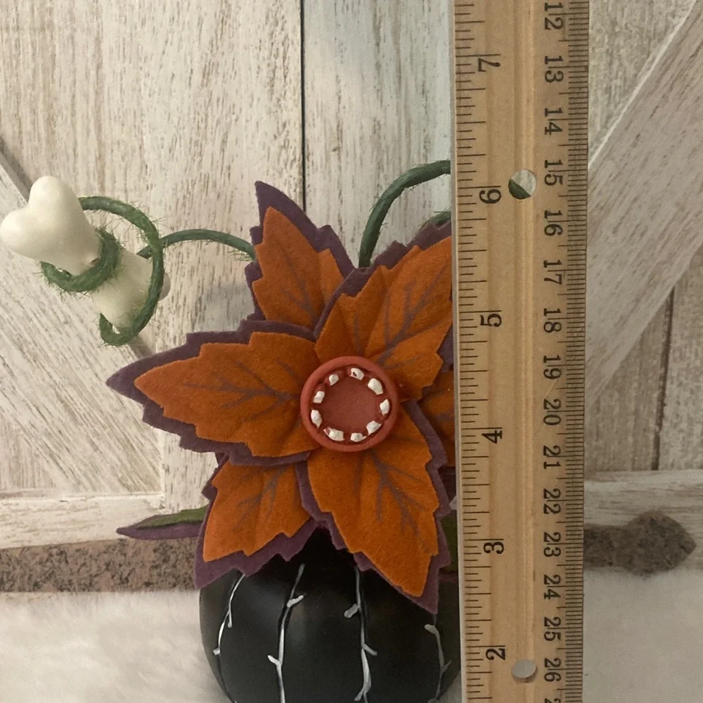 Hyde and Eek 2021 Halloween Mini Faux Plant